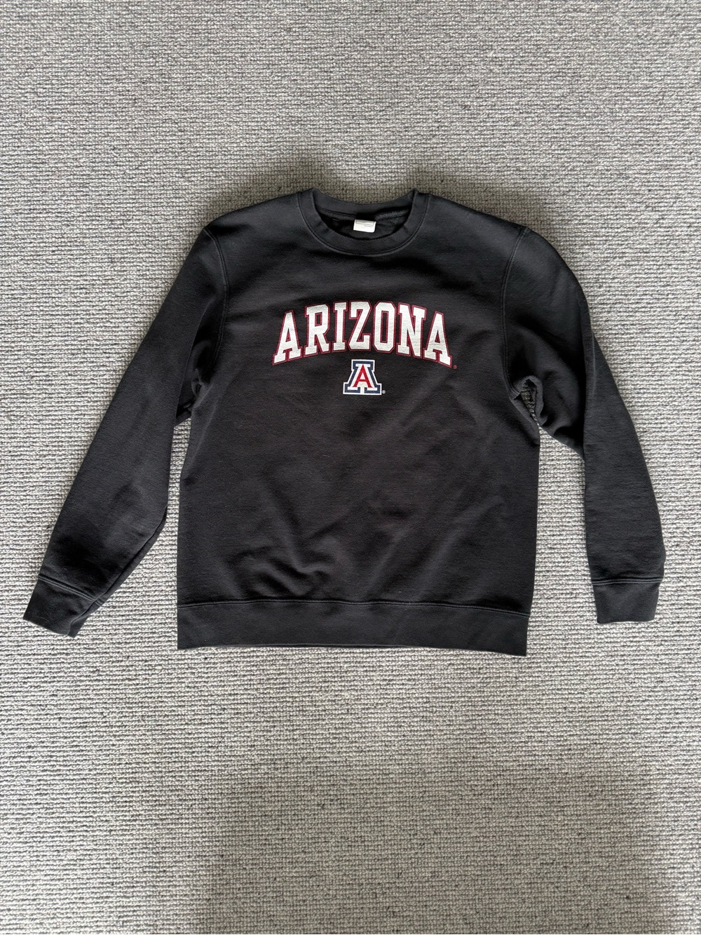 University of Arizona U of A Sweatshirt Pullover Crew Neck Sweater Black Medium